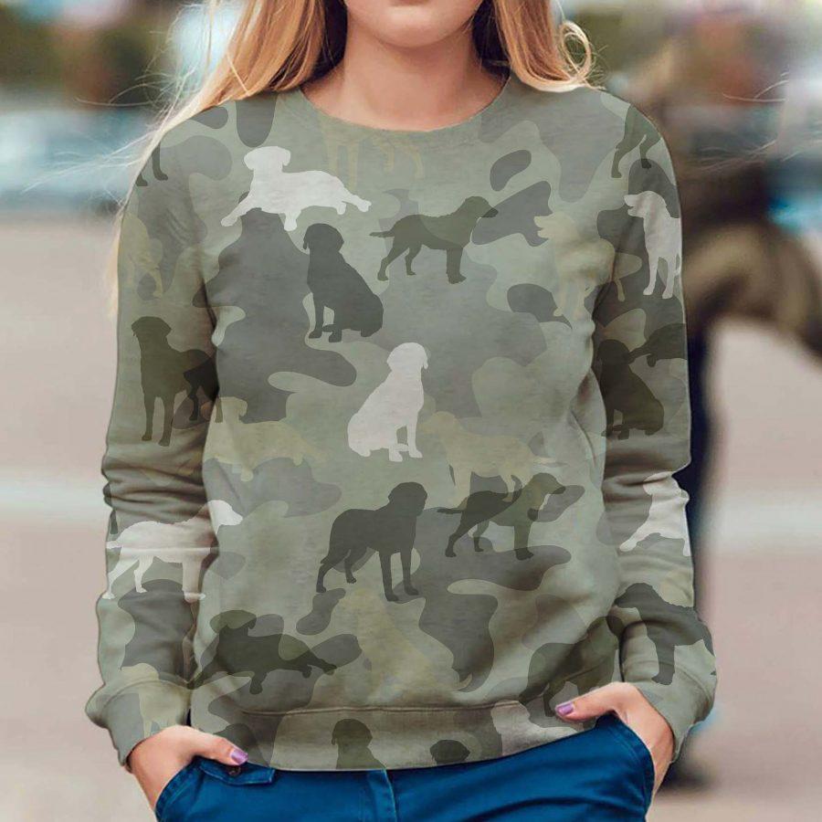 Chesapeake Bay Retriever - Camo - Premium Sweatshirt
