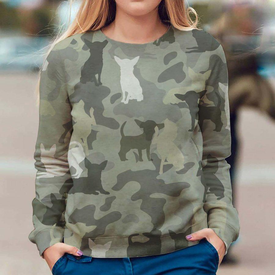 Chihuahua - Camo - Premium Sweatshirt
