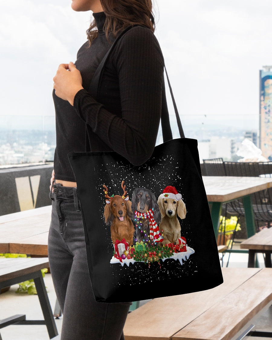 Christmas Buddies-LONG HAIRED Dachshund-Cloth Tote Bag