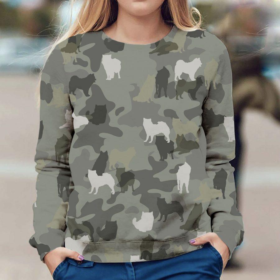 Eurasier - Camo - Premium Sweatshirt