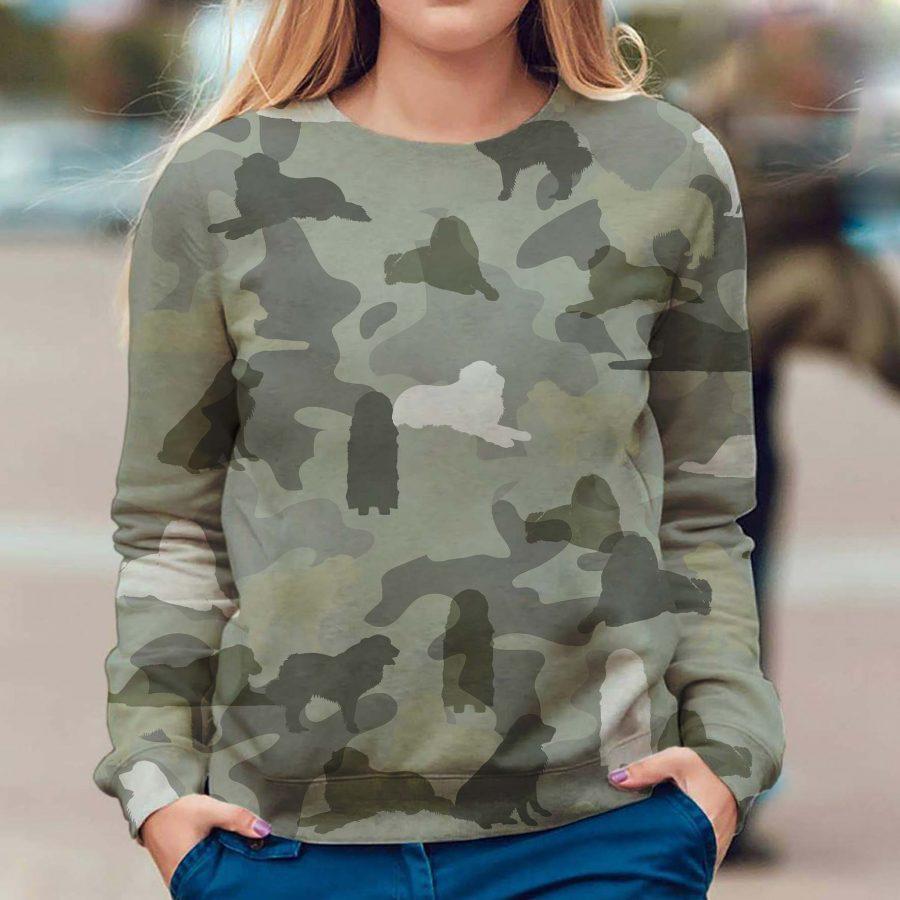 Great Pyrenees - Camo - Premium Sweatshirt